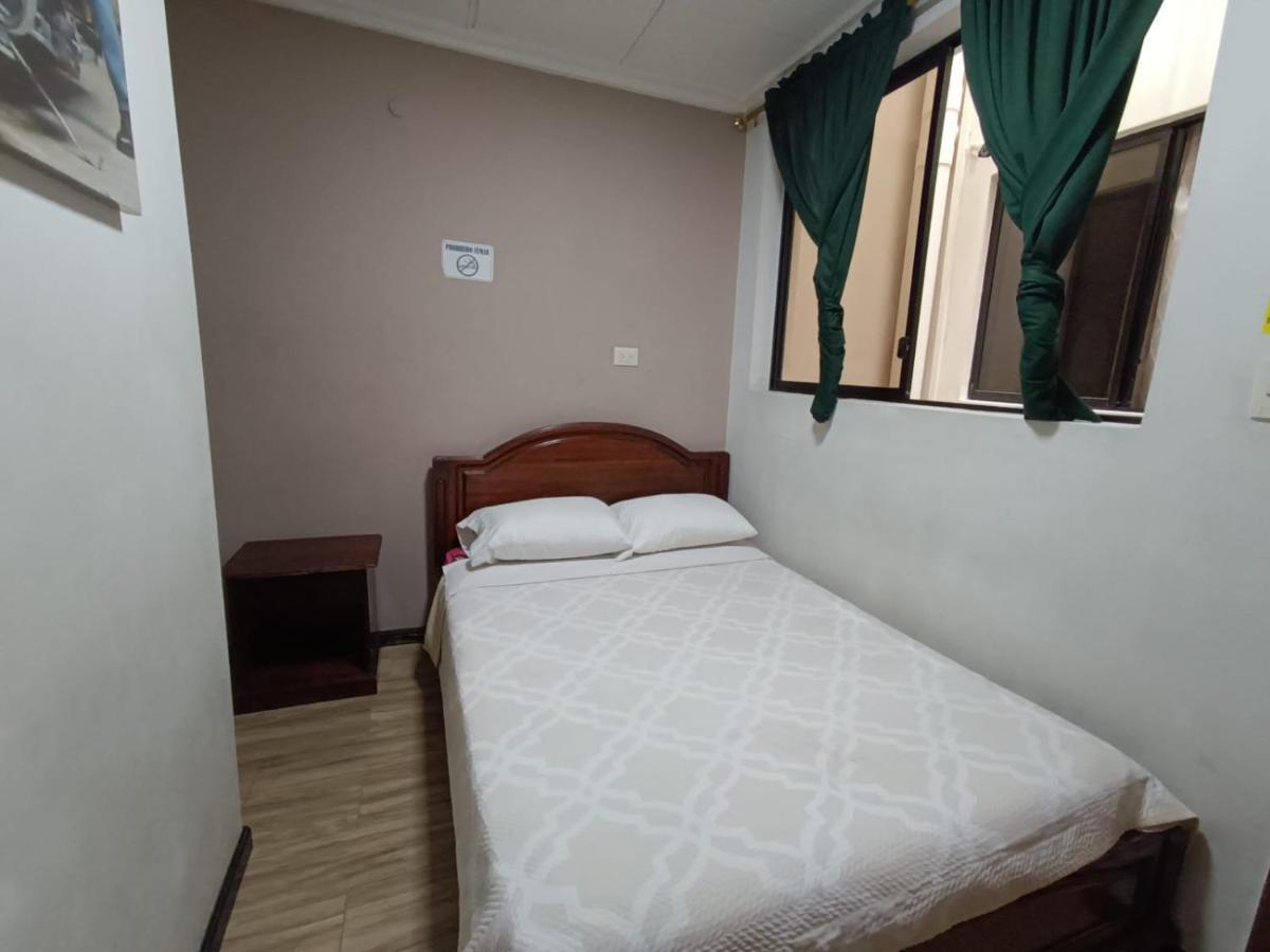 Hostal Alborada Cuenca Exterior foto